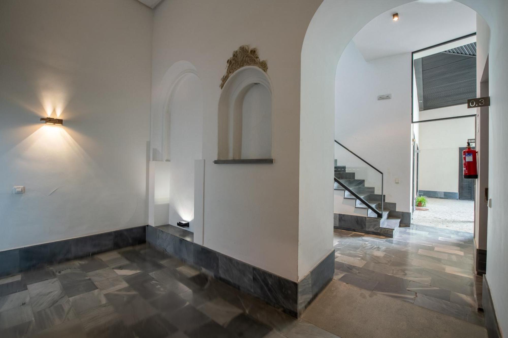 Ry Aparcamiento Incluido Junto A Catedral Ideal Parejas إشبيلية المظهر الخارجي الصورة